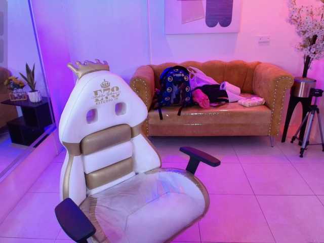 Shady-bug live cam on BongaCams