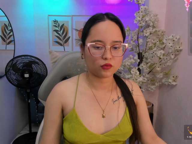 Shady-bug live cam on BongaCams