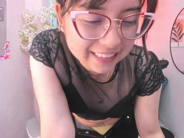 Shady-bug live cam on BongaCams