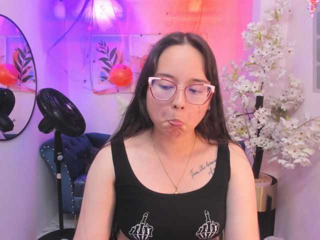 Shady-bug live cam on BongaCams