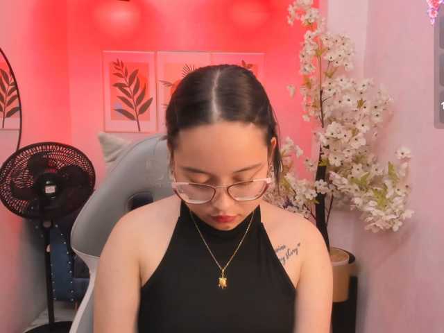 Shady-bug live cam on BongaCams