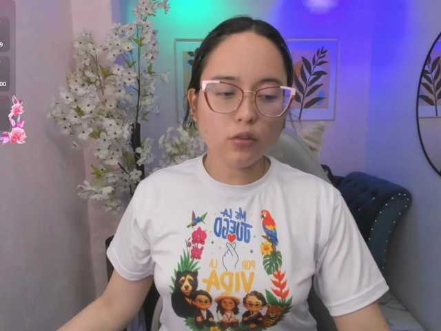 Shady-bug live cam on BongaCams