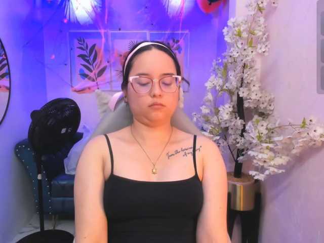 Shady-bug live cam on BongaCams