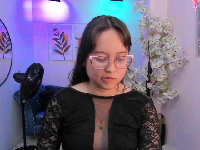 Shady-bug live cam on BongaCams