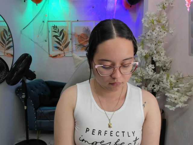 Shady-bug live cam on BongaCams