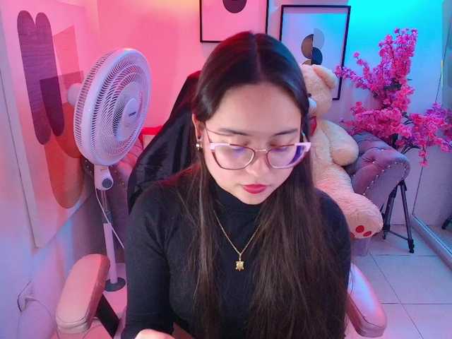 Shady-bug live cam on BongaCams