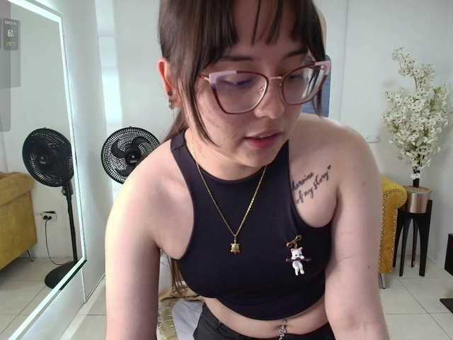 Shady-bug live cam on BongaCams