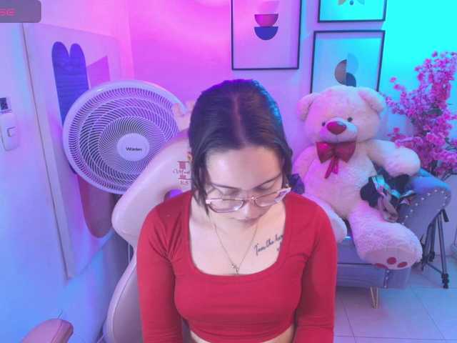 Shady-bug webcam bongacams model stream image