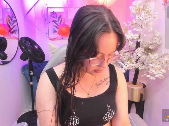 Shady-bug live cam on BongaCams