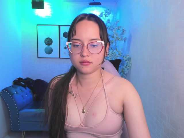 Shady-bug live cam on BongaCams