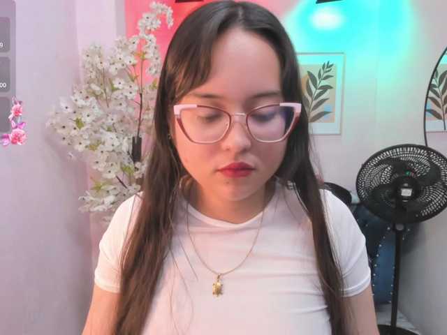 Shady-bug live cam on BongaCams