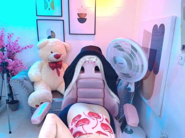 Shady-bug live cam on BongaCams