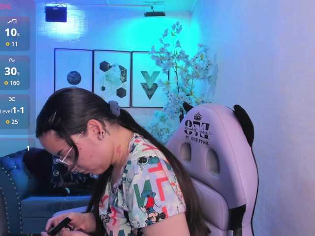 Shady-bug live cam on BongaCams