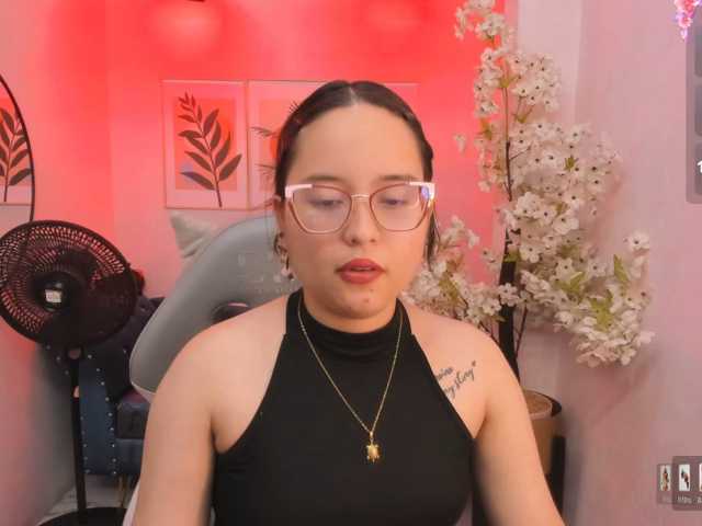 Shady-bug live cam on BongaCams