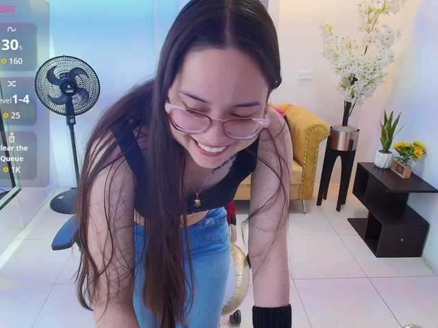 Shady-bug live cam on BongaCams