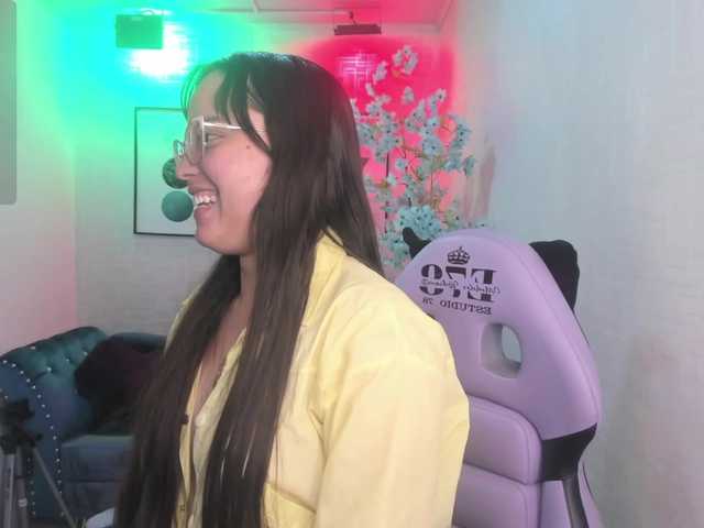 Shady-bug live cam on BongaCams