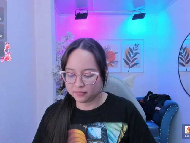 Shady-bug live cam on BongaCams