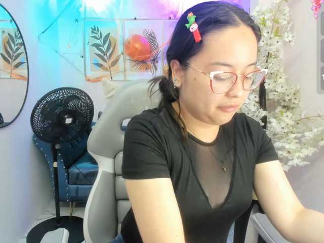 Shady-bug live cam on BongaCams