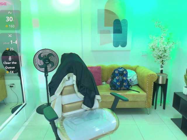 Shady-bug live webcam show
