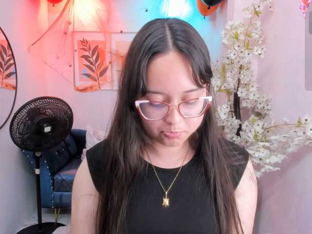 Shady-bug live cam on BongaCams