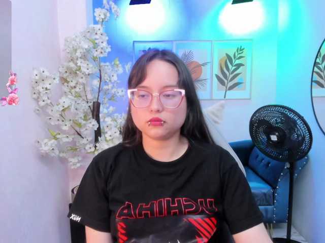 Shady-bug live cam on BongaCams