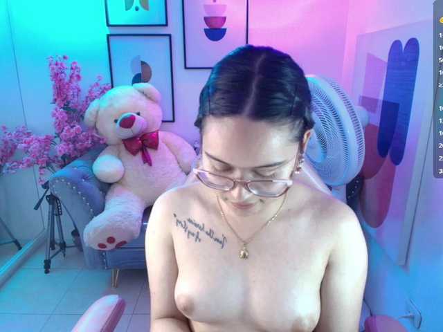 Shady-bug live cam on BongaCams