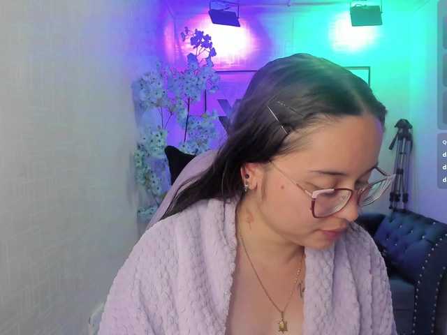 Shady-bug live cam on BongaCams
