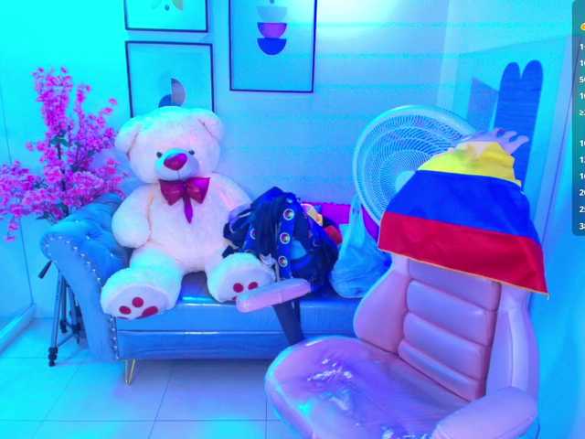 Shady-bug live cam on BongaCams