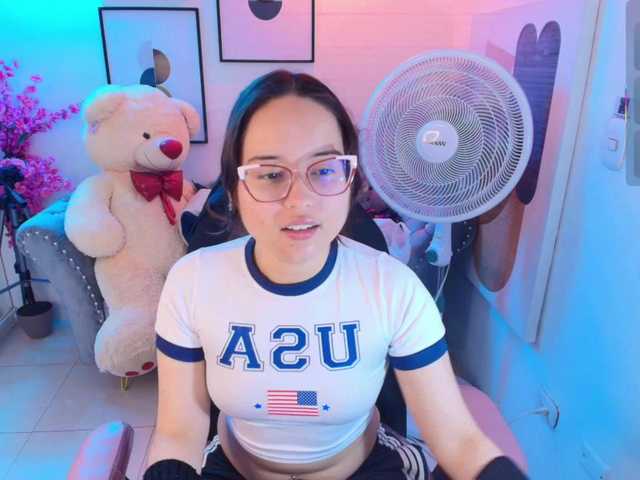 Shady-bug live cam on BongaCams