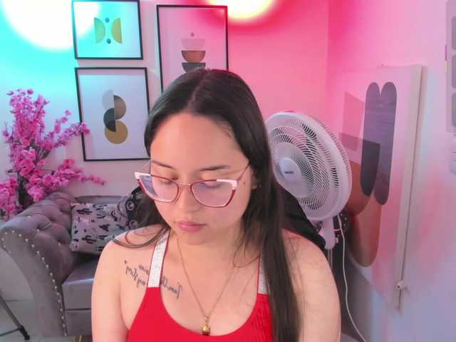 Shady-bug live webcam show