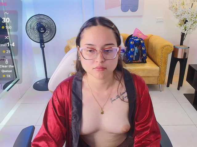 Shady-bug live cam on BongaCams