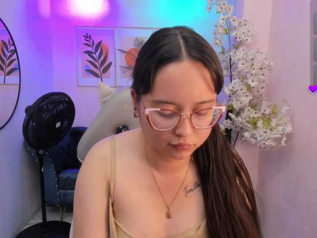 Shady-bug live cam on BongaCams