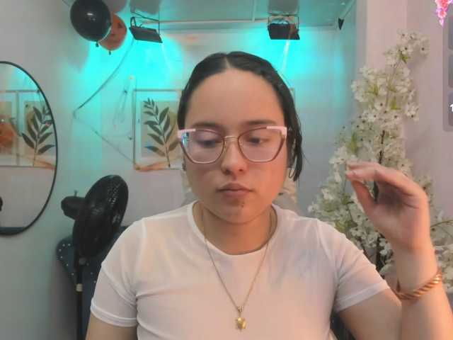 Shady-bug live cam on BongaCams