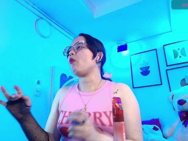Shady-bug live cam on BongaCams