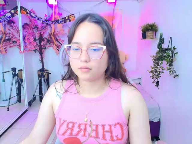 Shady-bug live cam on BongaCams