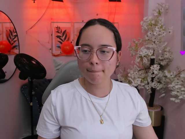 Shady-bug live cam on BongaCams