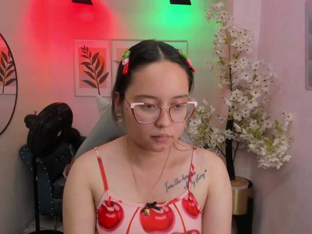 Shady-bug live cam on BongaCams