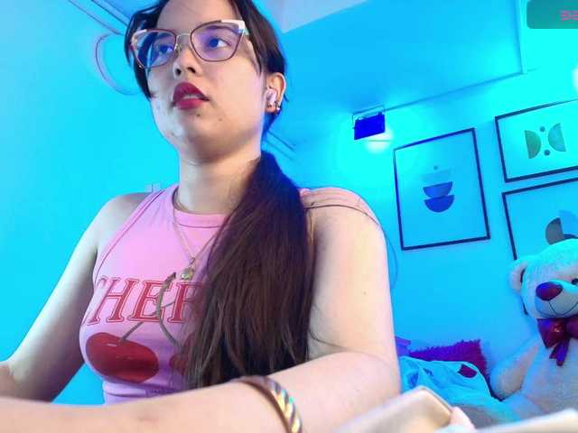 Shady-bug live cam on BongaCams