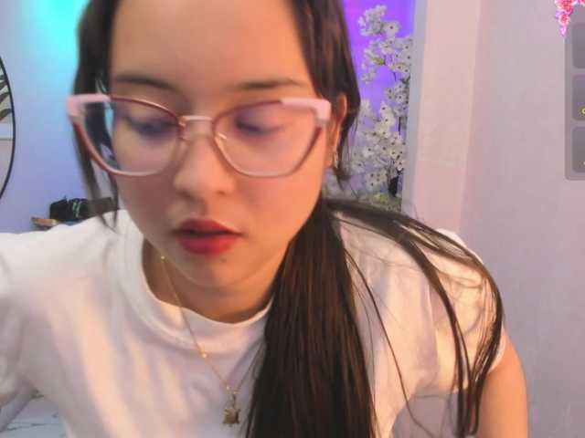 Shady-bug live cam on BongaCams