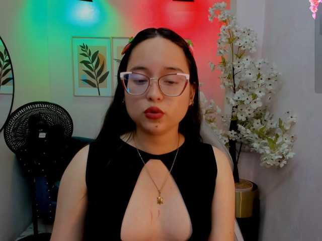 Shady-bug live cam on BongaCams
