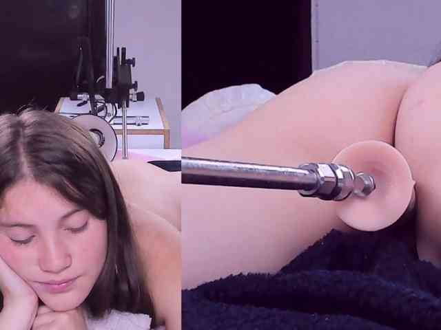 Nikol-jenner webcam