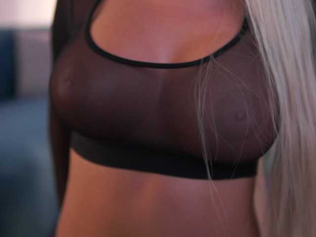 LisetteLuxe live cam on BongaCams