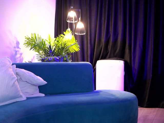 LisetteLuxe live cam on BongaCams