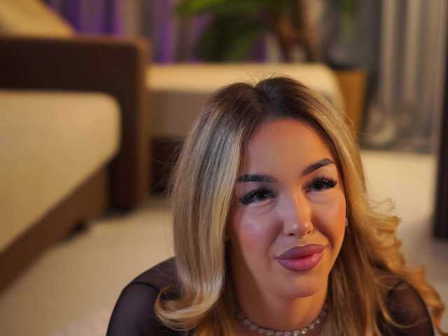 LisetteLuxe's BongaCams show and profile