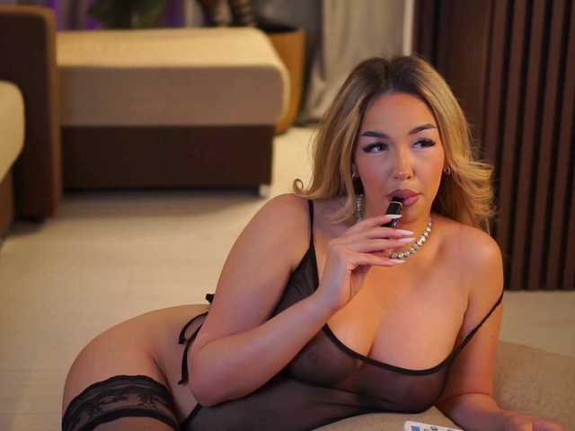 LisetteLuxe's BongaCams show and profile