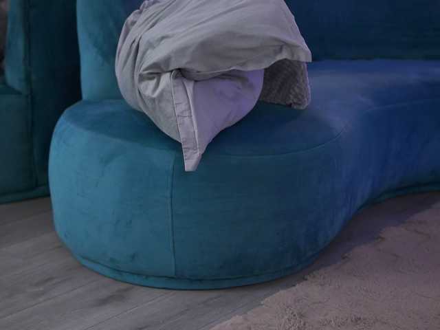 LisetteLuxe live webcam show