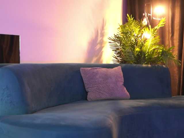 LisetteLuxe's BongaCams show and profile