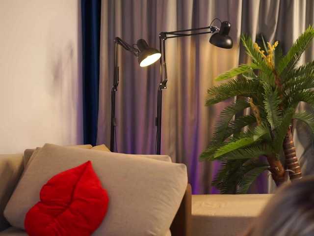 LisetteLuxe's BongaCams show and profile