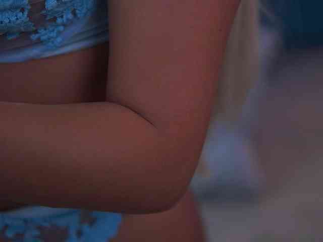 LisetteLuxe webcam