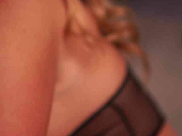 LisetteLuxe webcam